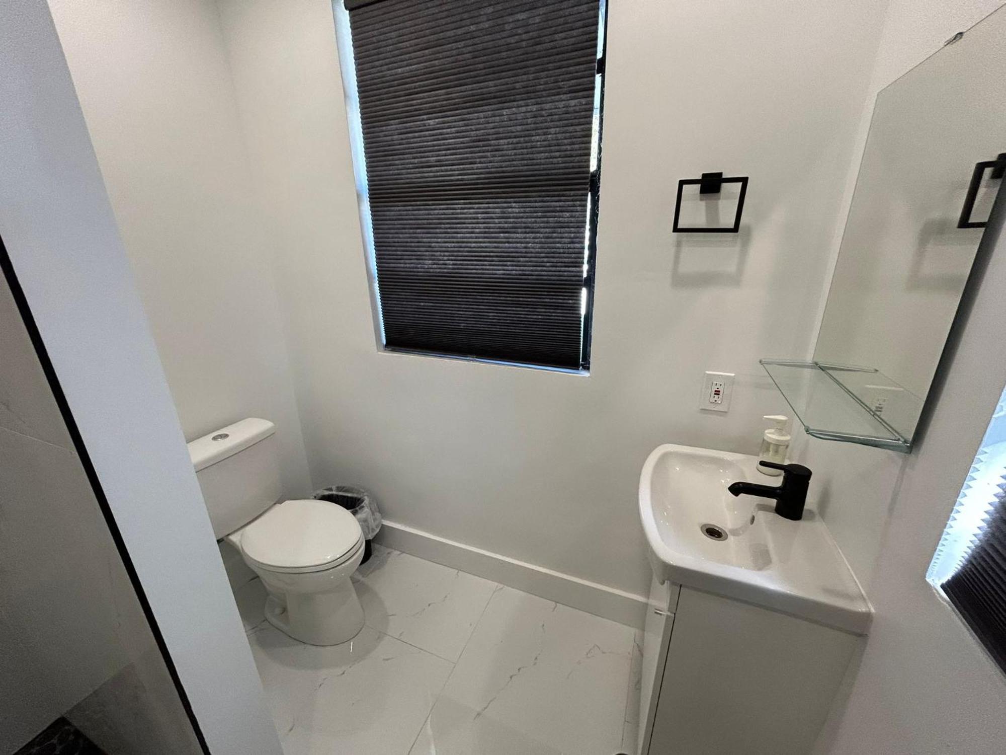 Cozy Private Room, Near The Airport - Free Parking - 01 마이애미 외부 사진